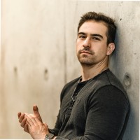Luis Maza
