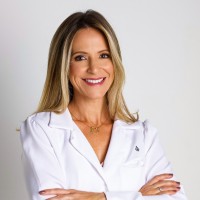 Dra Laila Junqueira