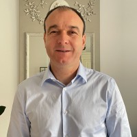 Éric Vilain