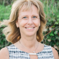 Anita Bell