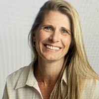 Jennifer Paquette
