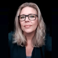 Karin Bakker