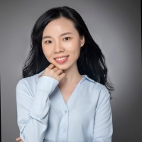 Evelyn Tan