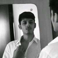 VINAYAK KHANDURI
