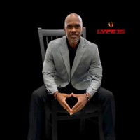 Coach Chris Collins