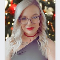 Holly Clerk