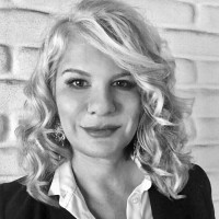 Laura Wzorek Pressley