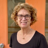 Alison Baclig