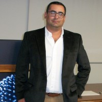 Victor Francisco Tamaño