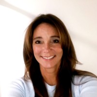 Kari Taylor, Mba