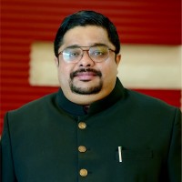 Dr. P. SURESH VENUGOPAL ME, Ph. D [MIE, MIEEE, LMISTE, LMIETE, IAENG]