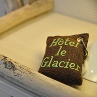 HOTEL LE GLACIER ORANGE