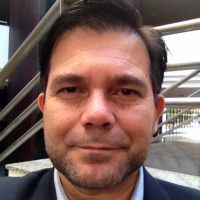 Euni de Tokyo Santos