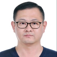 谢伟光