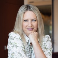 Robyn McLean