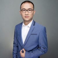 何伟林