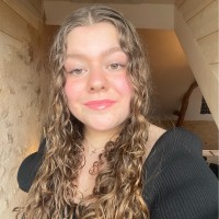 Tara Van Den Bosch