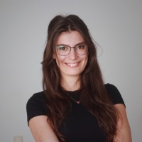 Laura Zadrasil