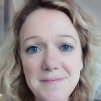 Julie Chambers