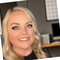 Maggie Roskowinski