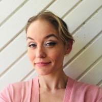 Suzanne Toon