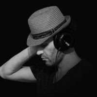 Van Das Lar