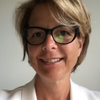 Nathalie De Caen