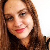 Kelly Simoni