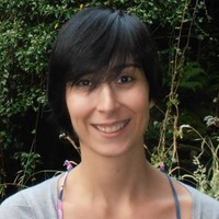 N. González