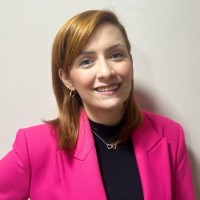 Ariane Oliveira Almeida