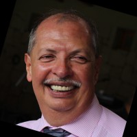 Carlos Flores