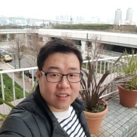 Hyuk Lee