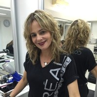 Claudinha SALÃO Porto