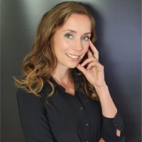 Lisette R.