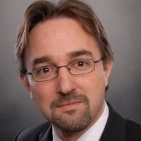 Dr. Stefan W. Wetzel