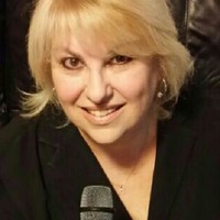 Mandy Veis