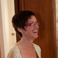Yvonne Foblets