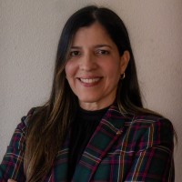 Yeni Tineo, Shrm-Cp