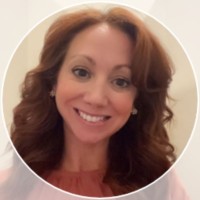 Sara Hall, Cmc