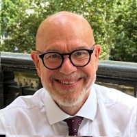 Paul HutchensPaul Hutchens is an Influencer