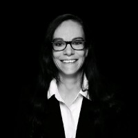 Manuela I.