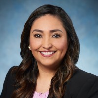 Vanesa Valencia, Mba