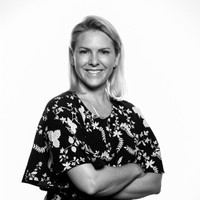 Tara Evans