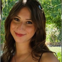 Tia Symeonidis