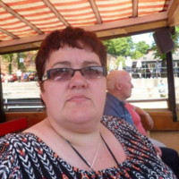 Lesley Veevers