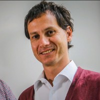 Maximiliano Zambra Echeverría