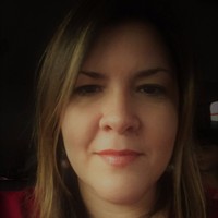 Laura L. Velez Loyselle